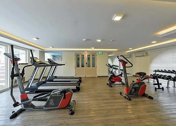 Aspira Hana Executive Thonglor Бангкок