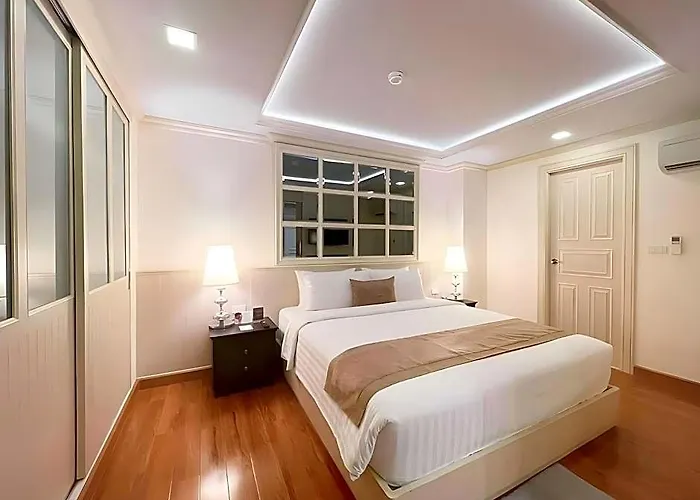 Aspira Hana Executive Thonglor 4* 曼谷