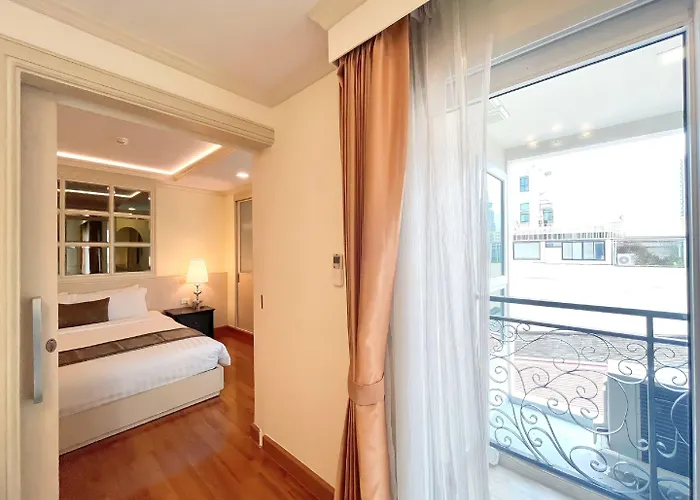 Aspira Hana Executive Thonglor 호텔 4*